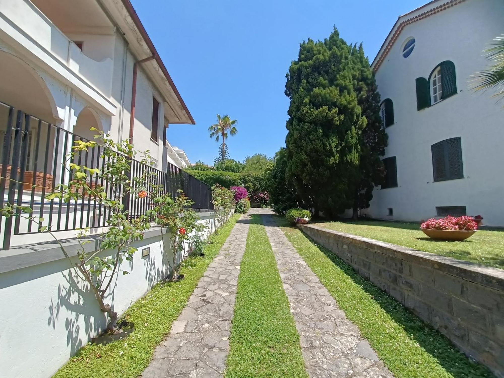 Casa Olivella Lägenhet Torre del Greco Exteriör bild