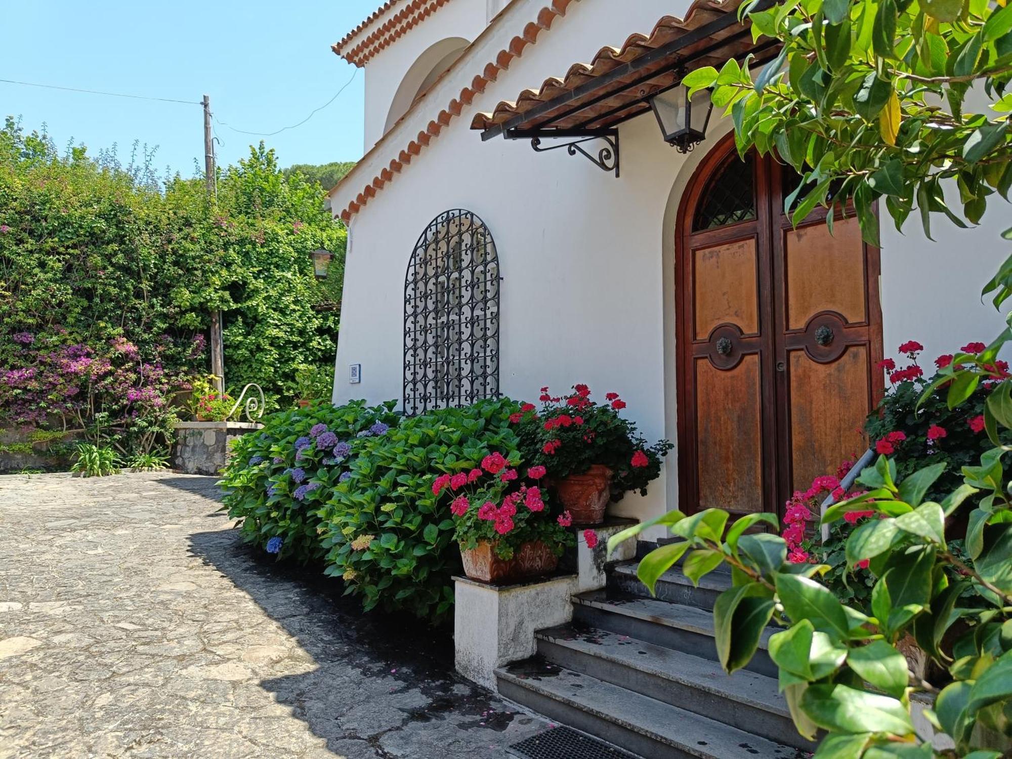 Casa Olivella Lägenhet Torre del Greco Exteriör bild